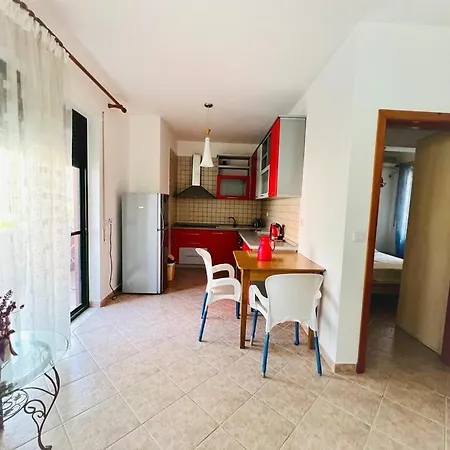 Apartment In Front Of The Beach Durres Exterior photo